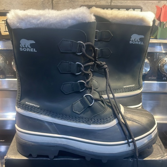 Sorel Caribou Black and Stone Waterproof Boots. Women’s 10 - Picture 3 of 6